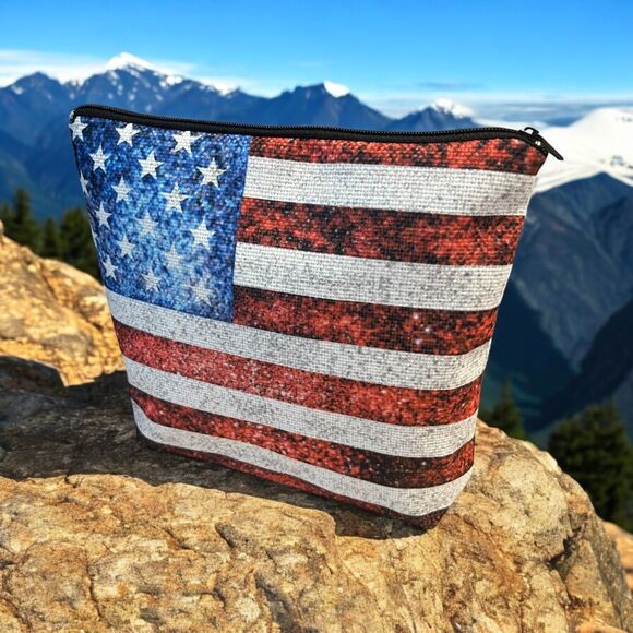Lightweight American Flag Cosmetic Bag - Canvas Material Zipper Closure - Picture 2 of 4